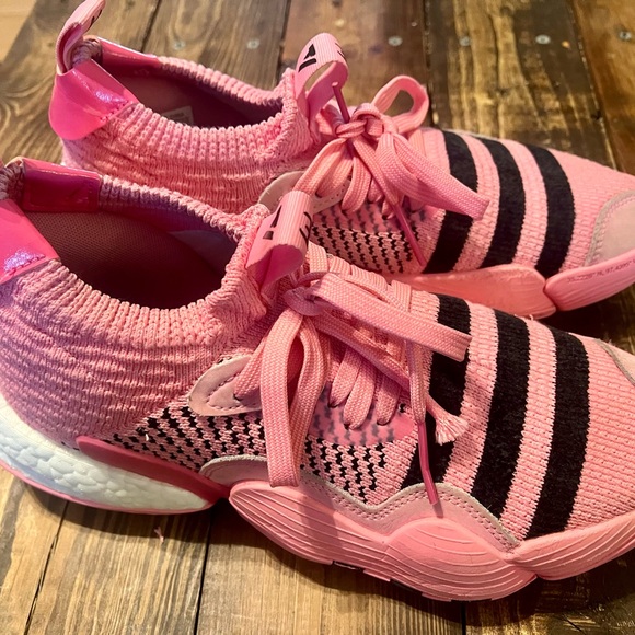 Trae Young 2.0 - Picture 4 of 5